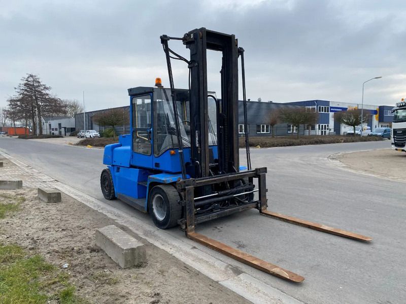 Kalmar DCE80-9 - Diesel forklift: picture 3 Kalmar DCE80-9 - Diesel forklift: picture 3