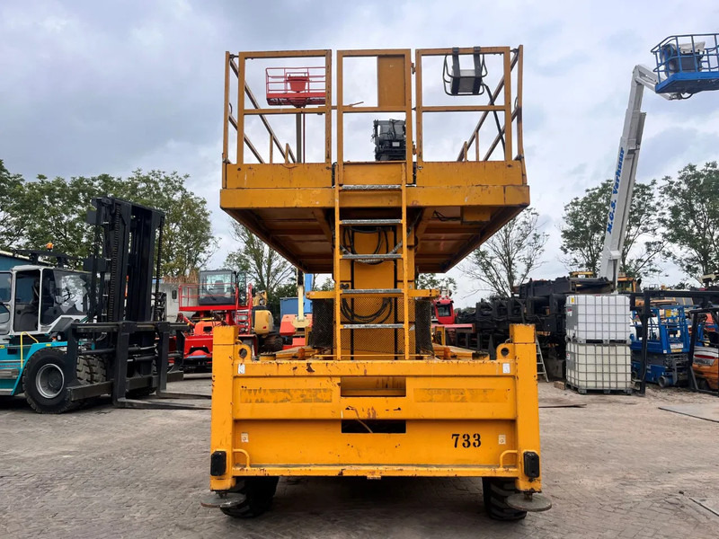 Liftlux SL210-25 D4WDS-P - Scissor lift: picture 5 Liftlux SL210-25 D4WDS-P - Scissor lift: picture 5