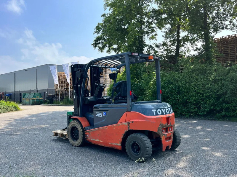 Toyota 8FBMT40 - Electric forklift: picture 2 Toyota 8FBMT40 - Electric forklift: picture 2