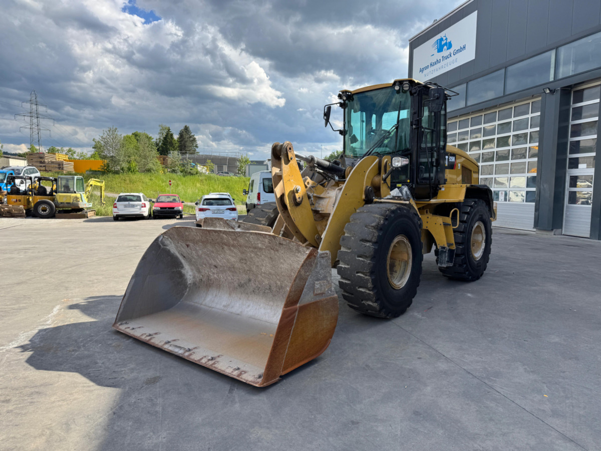 CATERPILLAR 926M - Wheel loader: picture 1 CATERPILLAR 926M - Wheel loader: picture 1