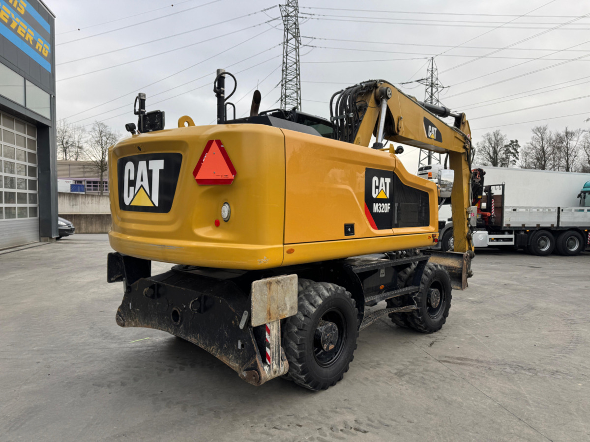 CATERPILLAR M320F Oilquick - Wheel excavator: picture 4 CATERPILLAR M320F Oilquick - Wheel excavator: picture 4