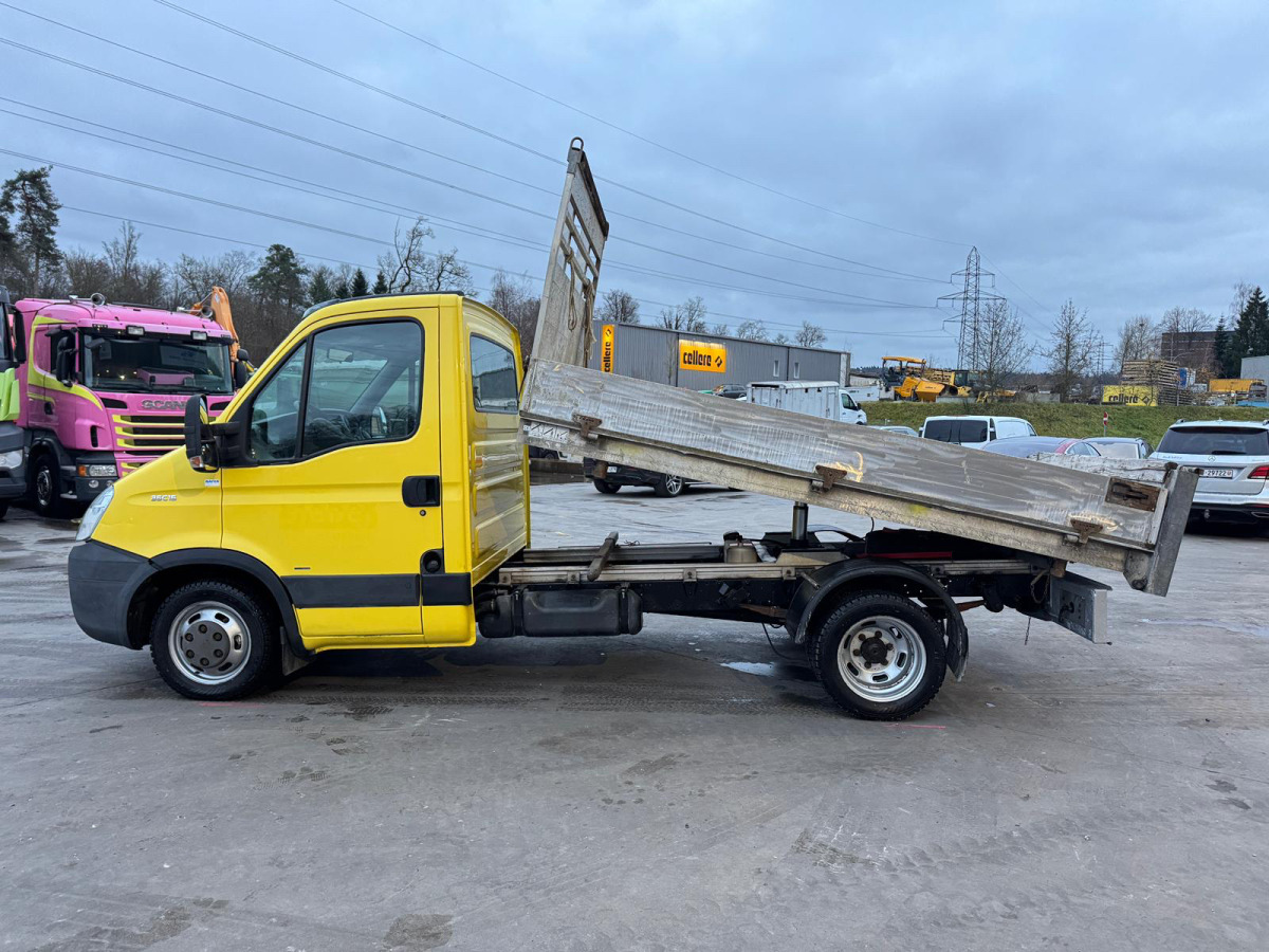 Tipper van IVECO Daily 35C15 4x2: picture 10 Tipper van IVECO Daily 35C15 4x2: picture 10