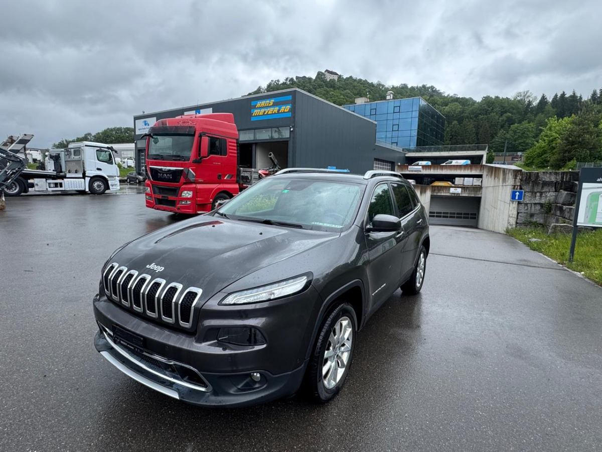 JEEP Cherokee 2.2 TD - Hatchback: picture 1 JEEP Cherokee 2.2 TD - Hatchback: picture 1