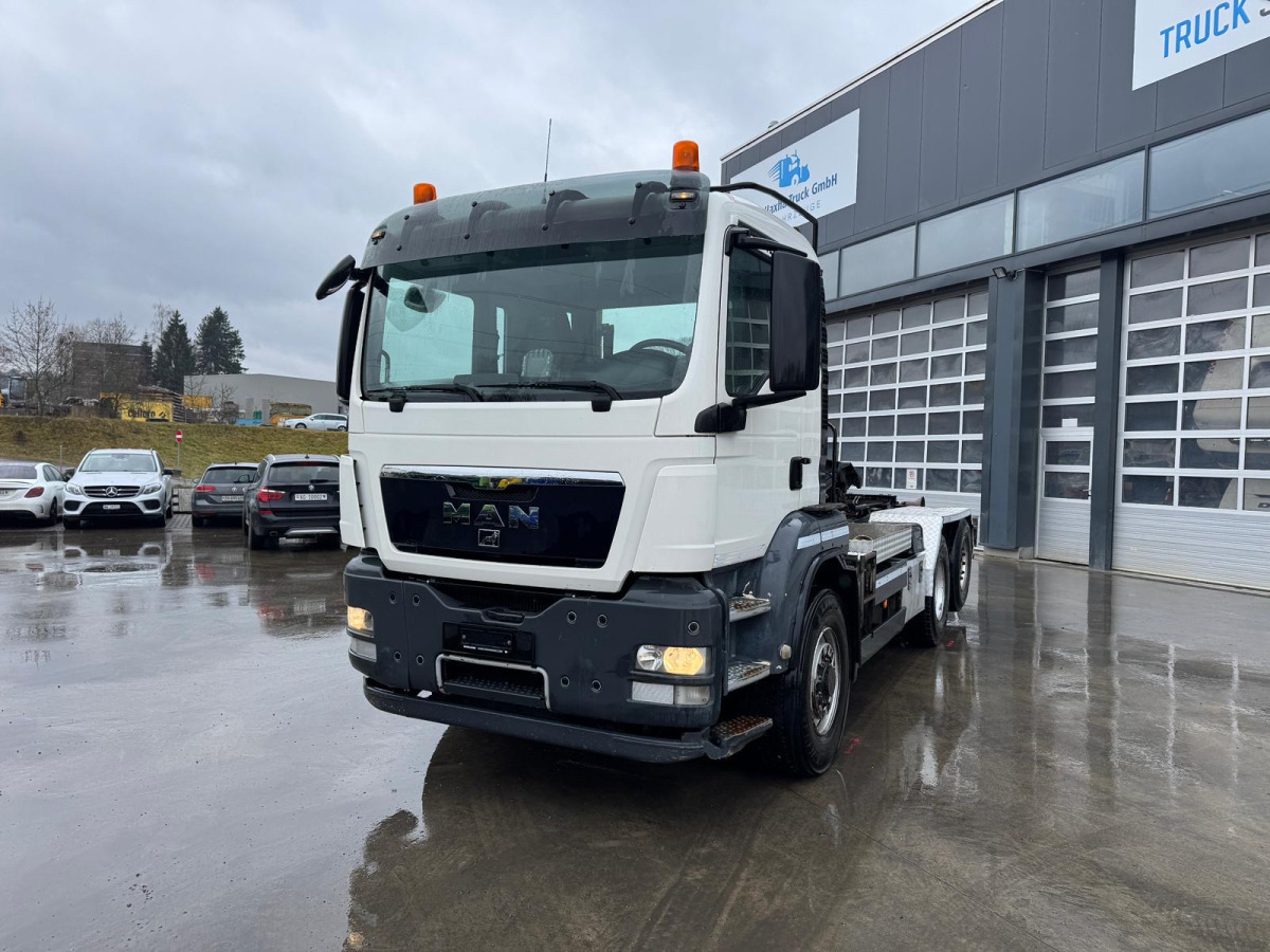 MAN TGS 28.480 6x4 H Hiab 20T - Hook lift truck: picture 1 MAN TGS 28.480 6x4 H Hiab 20T - Hook lift truck: picture 1