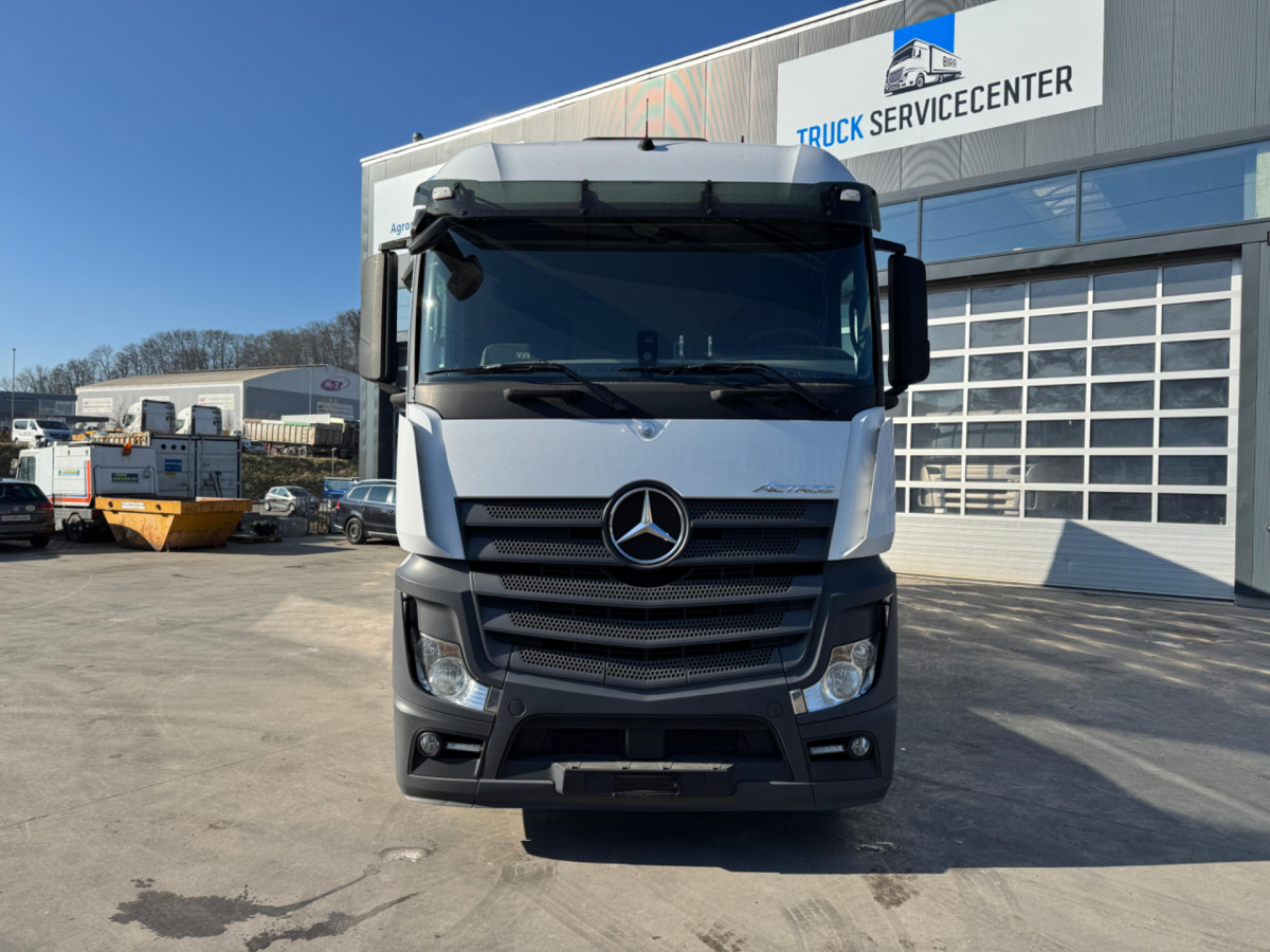 MERCEDES Actros 2545 6x2 - Curtain side truck: picture 2 MERCEDES Actros 2545 6x2 - Curtain side truck: picture 2