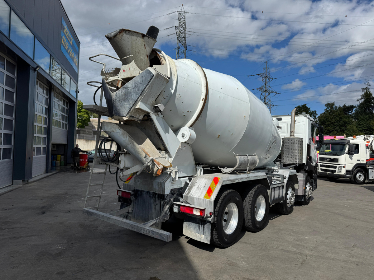 RENAULT C460 8x4 Liebherr 9m3 - Concrete mixer truck: picture 5 RENAULT C460 8x4 Liebherr 9m3 - Concrete mixer truck: picture 5