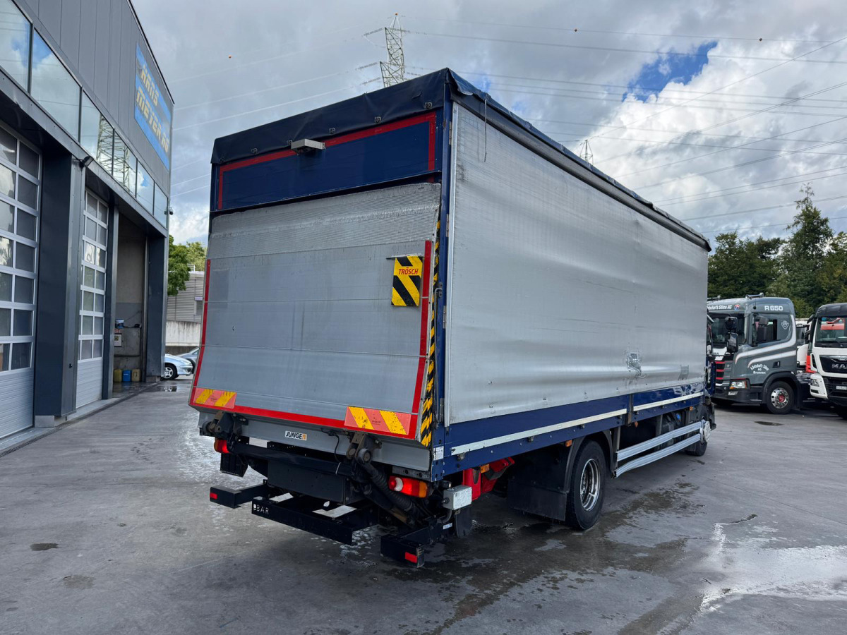 RENAULT D13.240 4x2 LBW - Curtain side truck: picture 5 RENAULT D13.240 4x2 LBW - Curtain side truck: picture 5