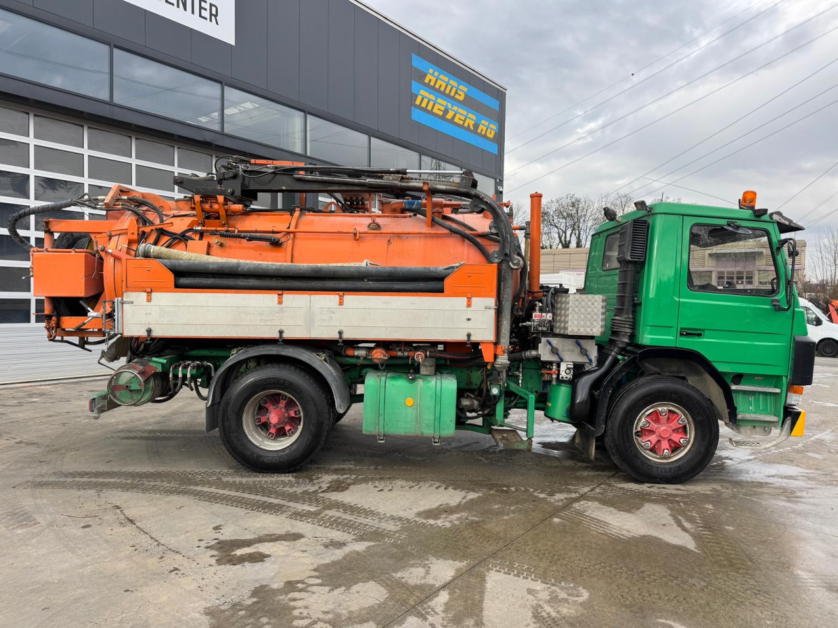 SCANIA 113 4x2 Kaiser Saugwagen - Vacuum truck: picture 4 SCANIA 113 4x2 Kaiser Saugwagen - Vacuum truck: picture 4