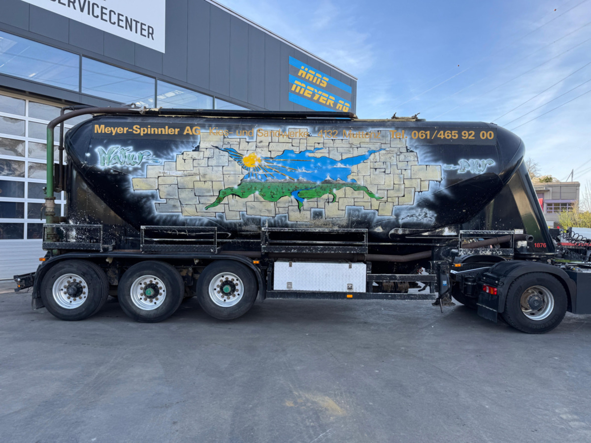 SPITZER Spitzer Silo 37m3 - Silo semi-trailer: picture 3 SPITZER Spitzer Silo 37m3 - Silo semi-trailer: picture 3