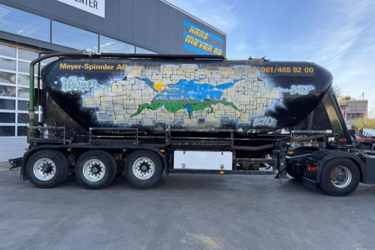Spitzer Silo 37m3 - Silo semi-trailer: picture 3 Spitzer Silo 37m3 - Silo semi-trailer: picture 3