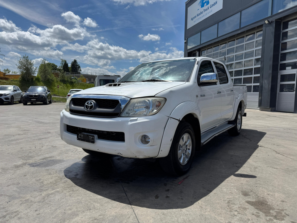 TOYOTA Hilux 3.0D 4WD - Pickup truck: picture 1 TOYOTA Hilux 3.0D 4WD - Pickup truck: picture 1