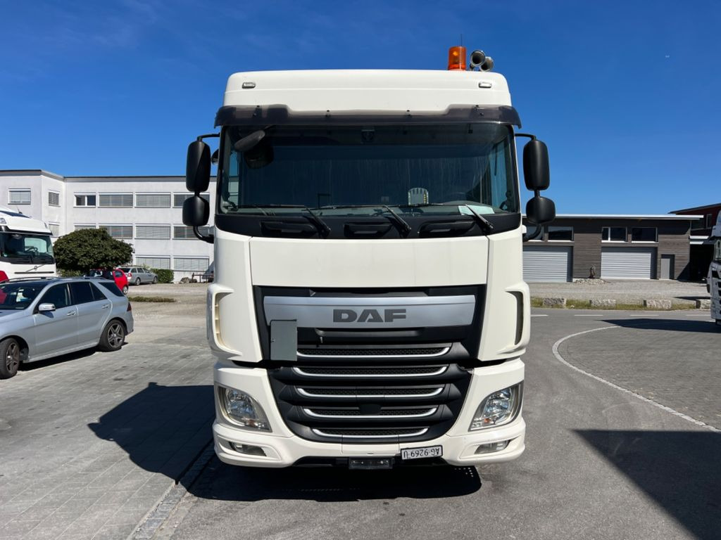 DAF XF510 6x2 - Tractor unit: picture 2 DAF XF510 6x2 - Tractor unit: picture 2