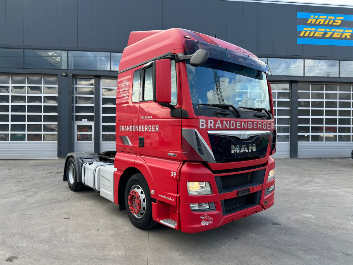 MAN TGX 18.440 4x2 XL C0703 - Tractor unit: picture 3 MAN TGX 18.440 4x2 XL C0703 - Tractor unit: picture 3