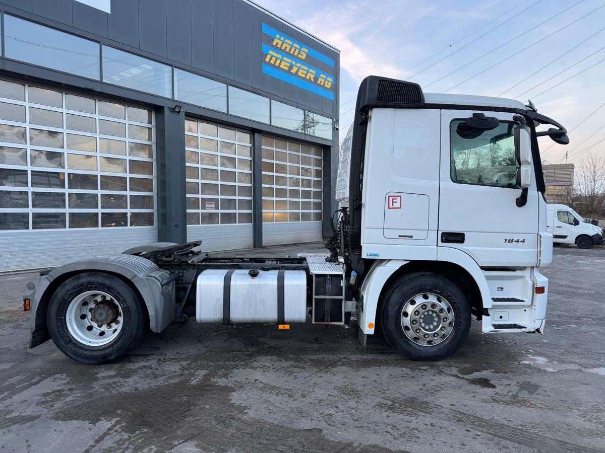 MERCEDES Actros 1844 4x2 ADR - Tractor unit: picture 4 MERCEDES Actros 1844 4x2 ADR - Tractor unit: picture 4