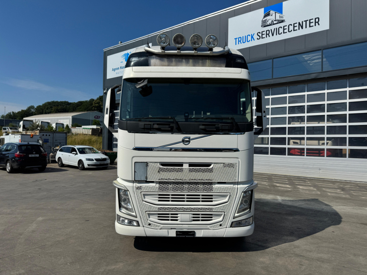 VOLVO FH-460 4x2 XXL - Tractor unit: picture 2 VOLVO FH-460 4x2 XXL - Tractor unit: picture 2