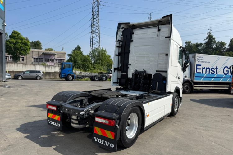Volvo FH-460 4x2 Retarder C1340 - Tractor unit: picture 5 Volvo FH-460 4x2 Retarder C1340 - Tractor unit: picture 5