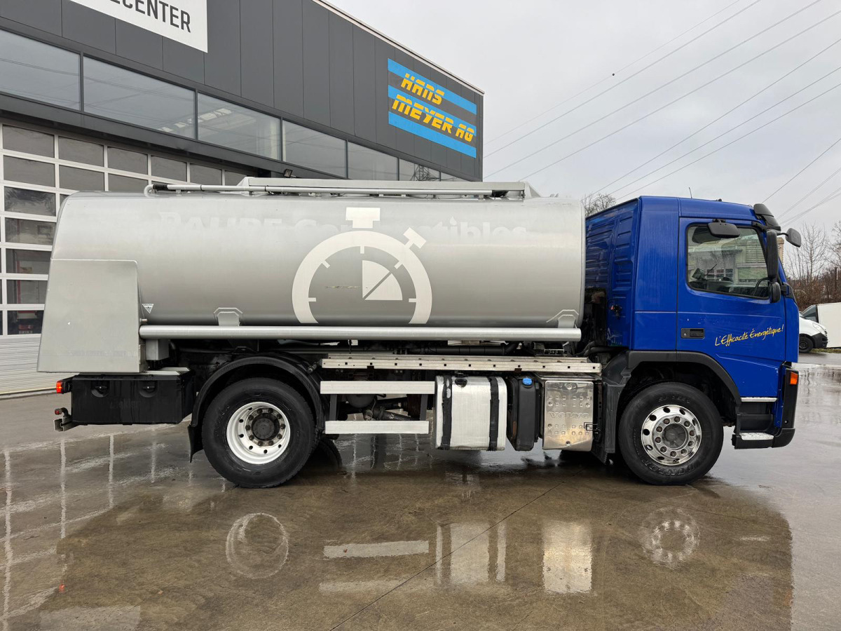 VOLVO FM-440 4x2 Tankwagen 13'500L - Tanker truck: picture 4 VOLVO FM-440 4x2 Tankwagen 13'500L - Tanker truck: picture 4