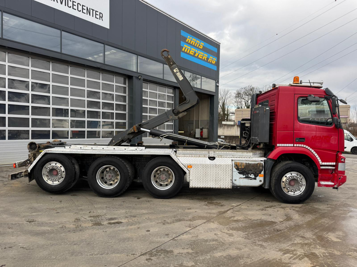 VOLVO FMX-500 8x4 Tridem Hiab 26T - Hook lift truck: picture 4 VOLVO FMX-500 8x4 Tridem Hiab 26T - Hook lift truck: picture 4