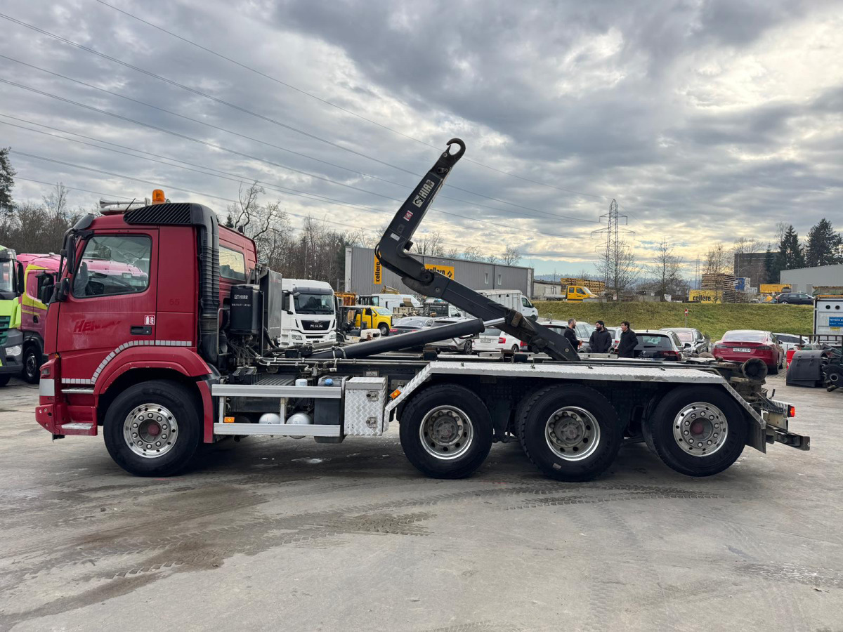 Hook lift truck VOLVO FMX-500 8x4 Tridem Hiab 26T: picture 8