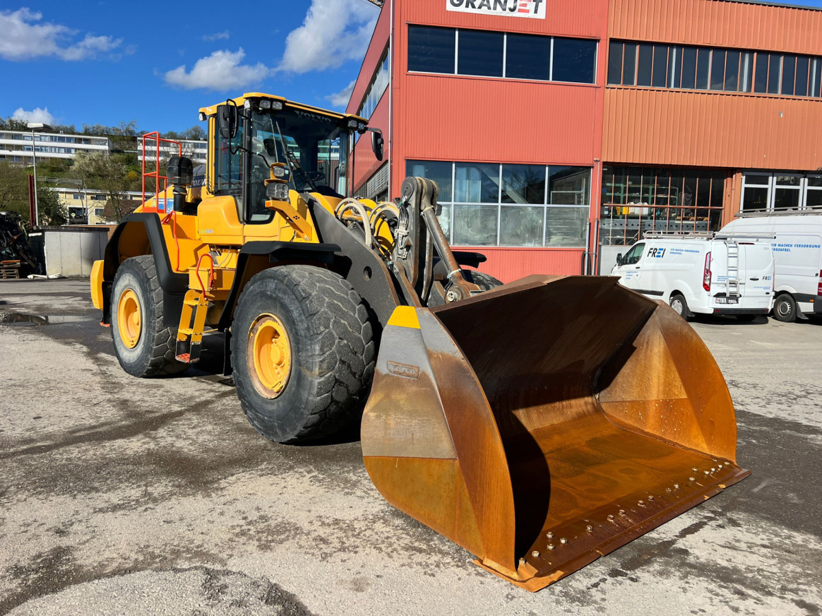 VOLVO L180H - Wheel loader: picture 1 VOLVO L180H - Wheel loader: picture 1