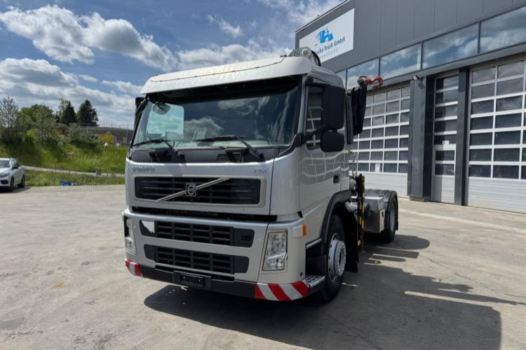 Volvo FM-400 4x2 Bonfiglioli 15000-4 - Crane truck: picture 2 Volvo FM-400 4x2 Bonfiglioli 15000-4 - Crane truck: picture 2