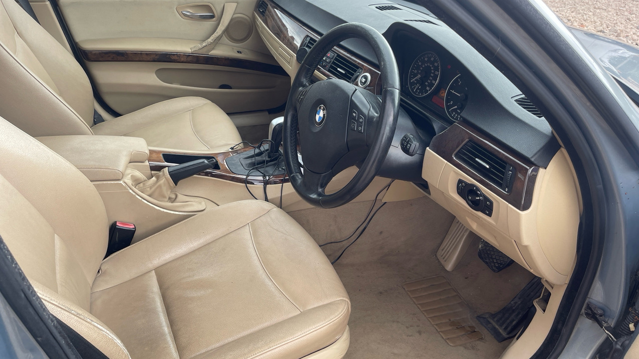 BMW 320 I - Hatchback: picture 5 BMW 320 I - Hatchback: picture 5