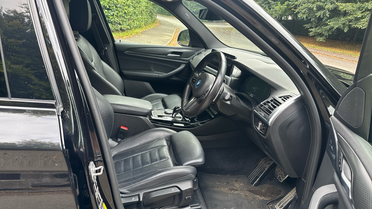 BMW X3 xDrive 30e M Sport - SUV: picture 5 BMW X3 xDrive 30e M Sport - SUV: picture 5