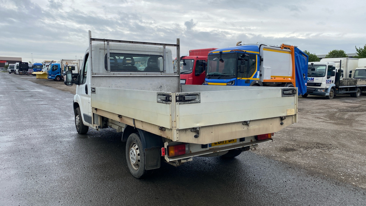 CITROEN RELAY 35 2.2 HDI 120PS - Open body delivery van: picture 4 CITROEN RELAY 35 2.2 HDI 120PS - Open body delivery van: picture 4