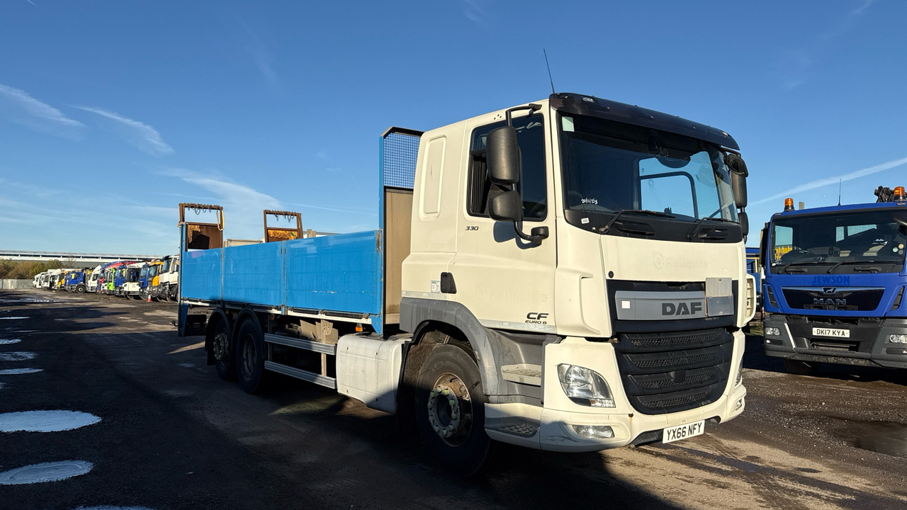 DAF CF 330 - Dropside/ Flatbed truck: picture 1 DAF CF 330 - Dropside/ Flatbed truck: picture 1