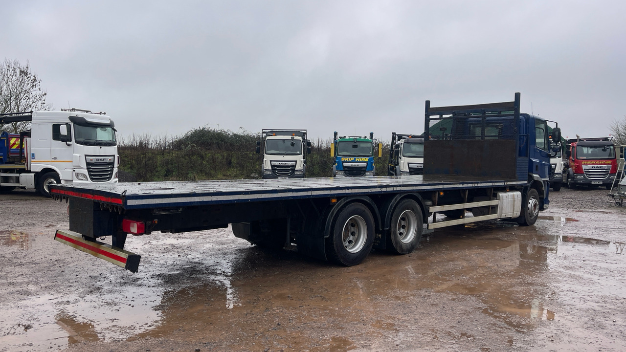 DAF CF 330 - Dropside/ Flatbed truck: picture 4 DAF CF 330 - Dropside/ Flatbed truck: picture 4