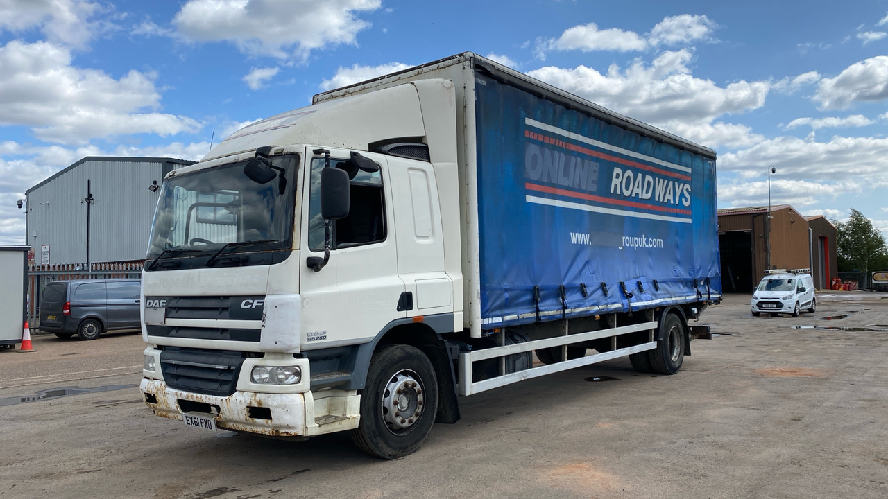 DAF CF 65 250 - Curtain side truck: picture 2 DAF CF 65 250 - Curtain side truck: picture 2