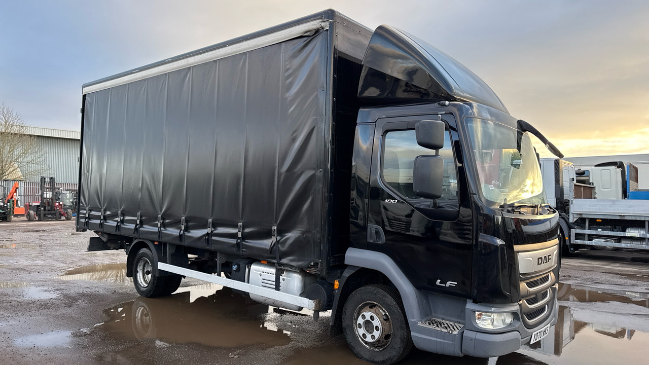 DAF LF 180 - Curtain side truck: picture 1 DAF LF 180 - Curtain side truck: picture 1