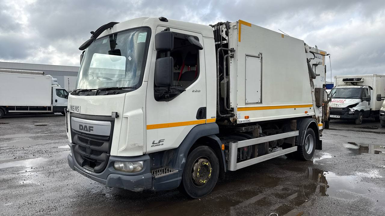 DAF LF 220 - Garbage truck: picture 2 DAF LF 220 - Garbage truck: picture 2