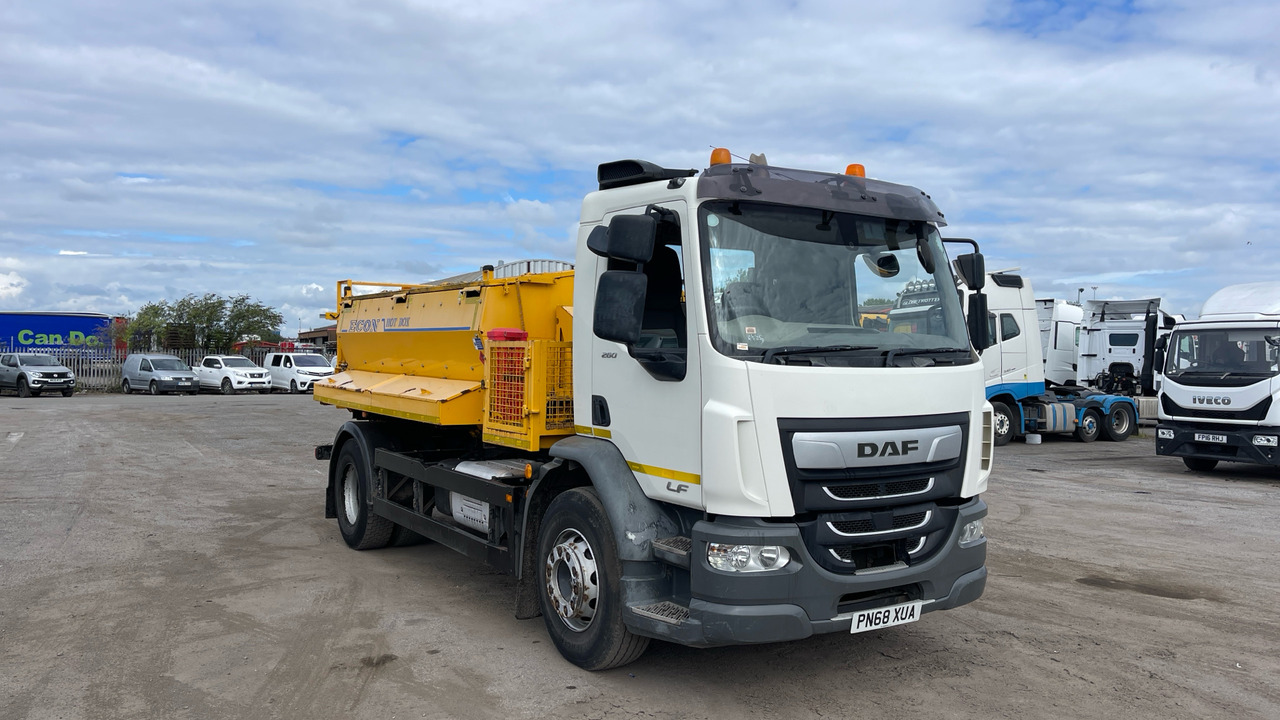 DAF LF 260 - Asphalt machine: picture 1 DAF LF 260 - Asphalt machine: picture 1