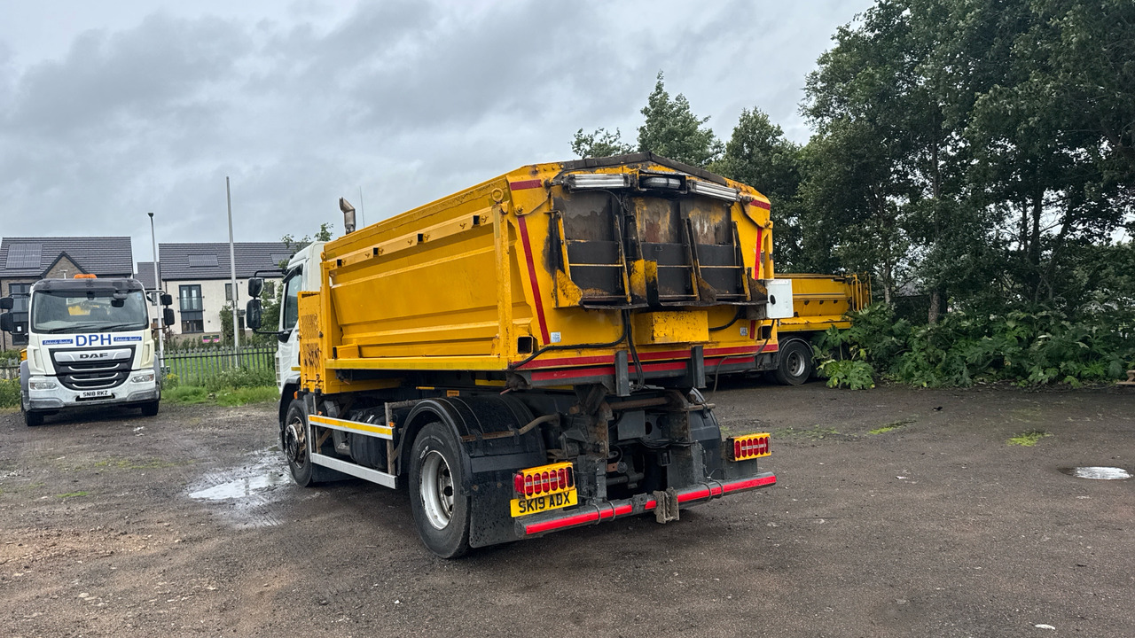 DAF LF 280 - Asphalt machine: picture 3 DAF LF 280 - Asphalt machine: picture 3