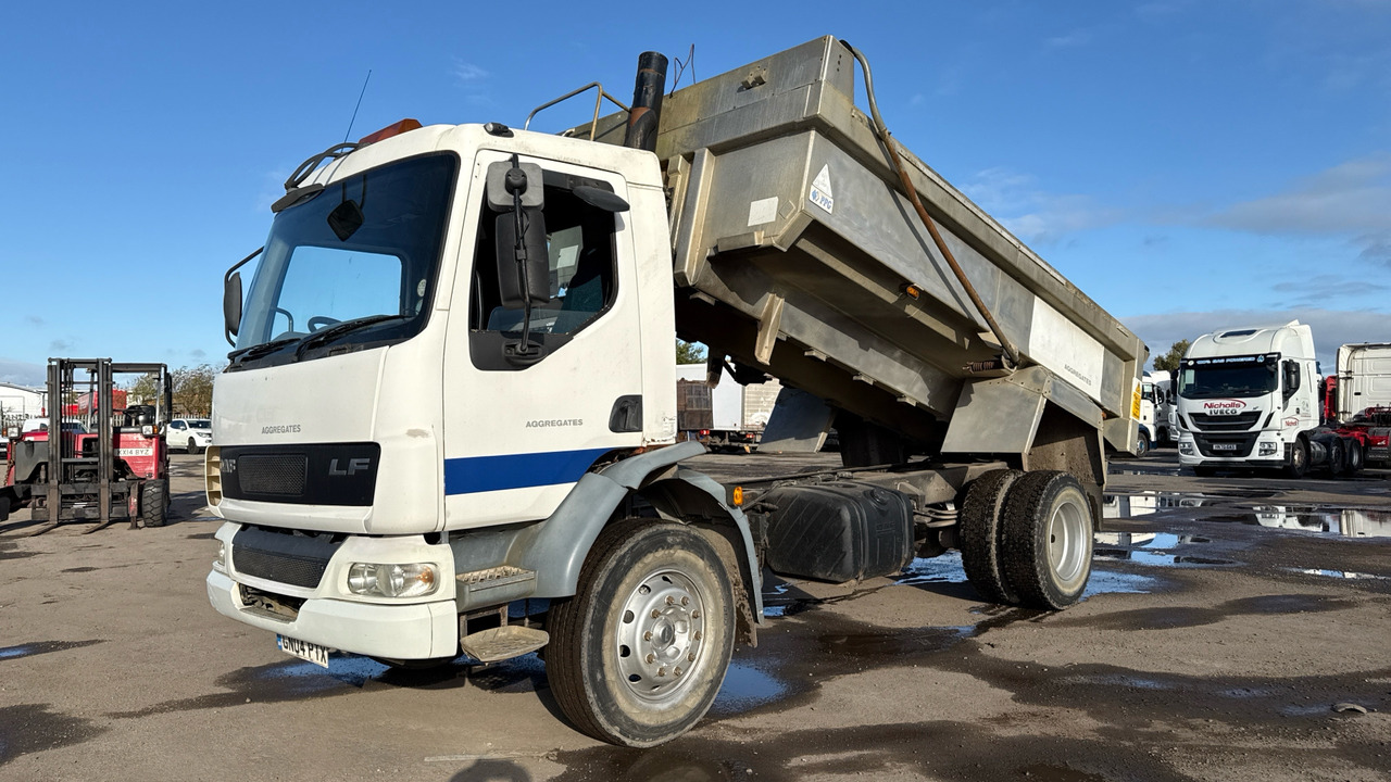 DAF LF 55.220 - Tipper: picture 2 DAF LF 55.220 - Tipper: picture 2