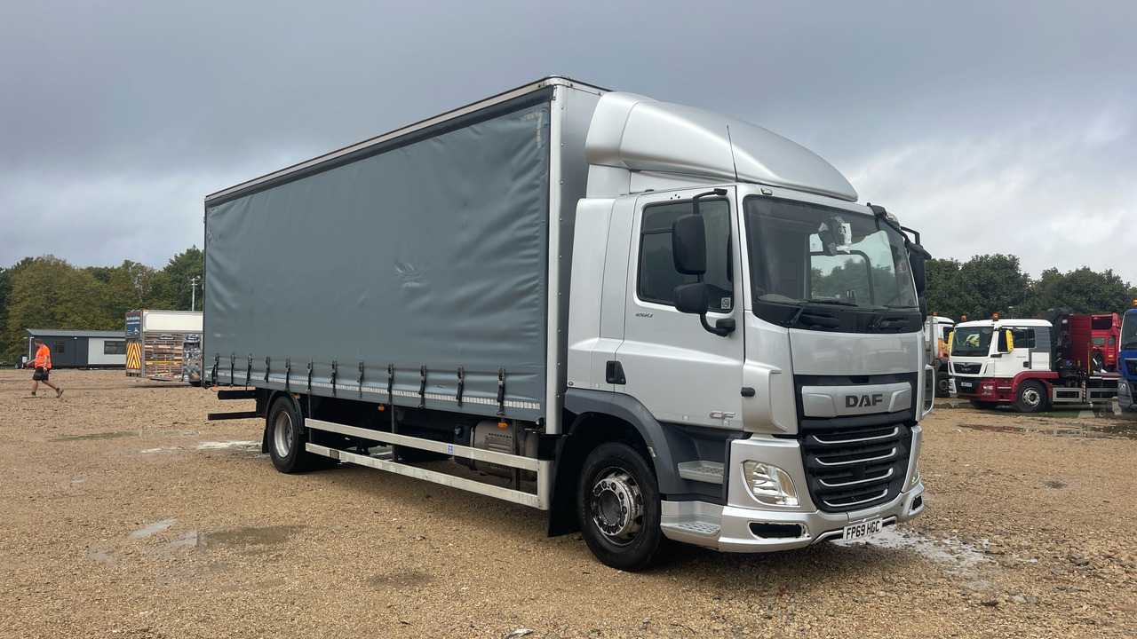 Daf CF 260 - Curtain side truck: picture 1 Daf CF 260 - Curtain side truck: picture 1