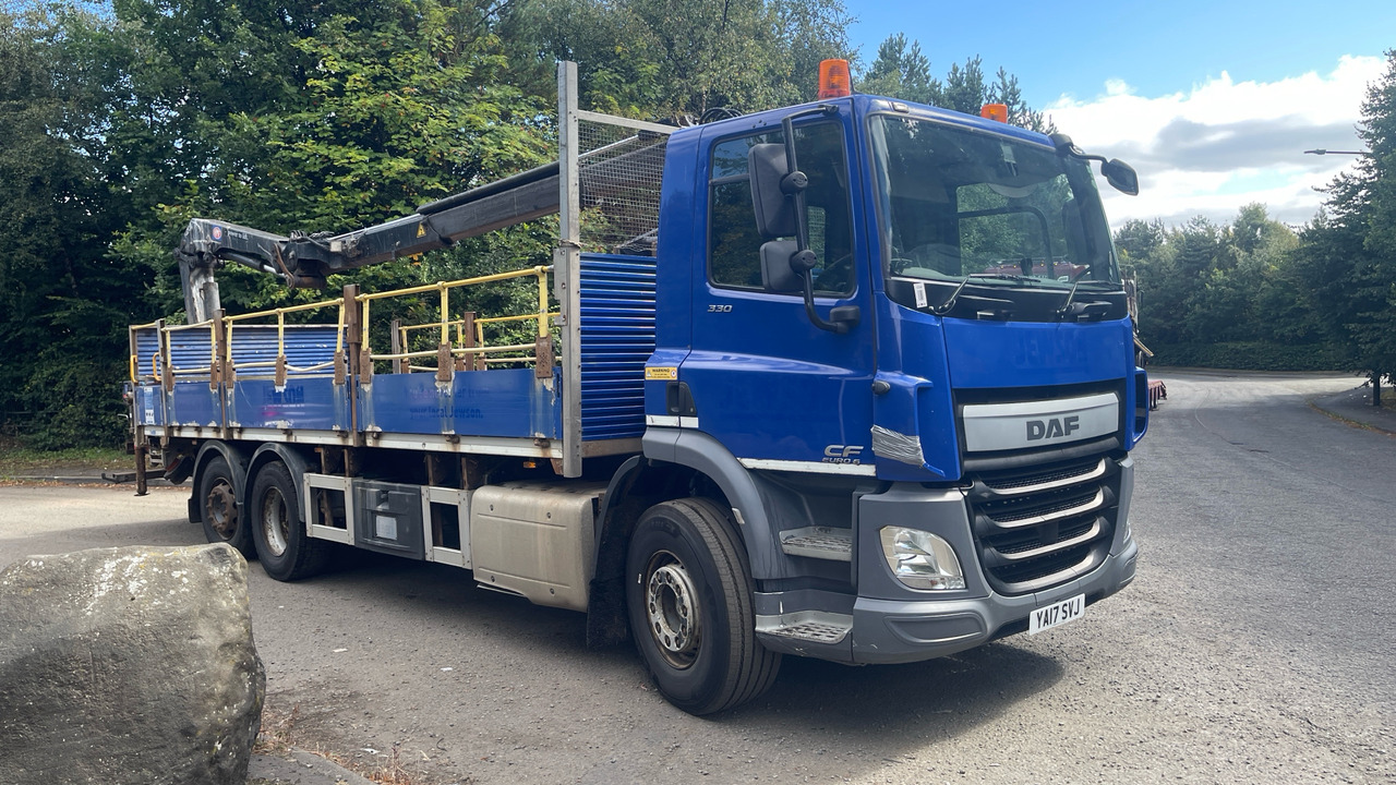 Daf CF 330 - Dropside/ Flatbed truck, Crane truck: picture 1 Daf CF 330 - Dropside/ Flatbed truck, Crane truck: picture 1