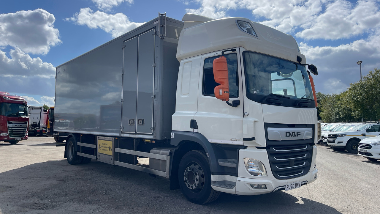 Daf CF 370 - Box truck: picture 1 Daf CF 370 - Box truck: picture 1
