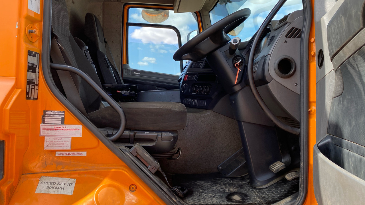 Daf CF 400 - Tow truck: picture 5 Daf CF 400 - Tow truck: picture 5