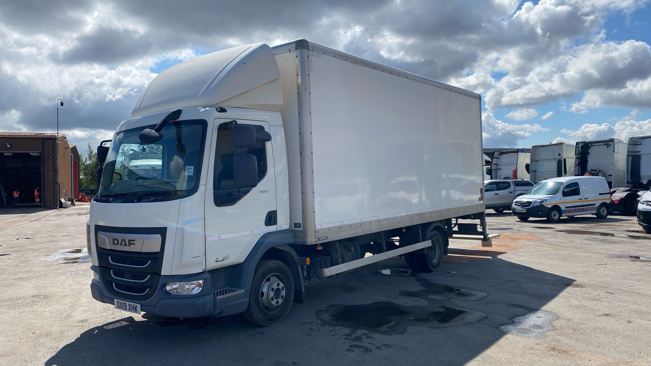 Daf LF 180 - Box truck: picture 2 Daf LF 180 - Box truck: picture 2