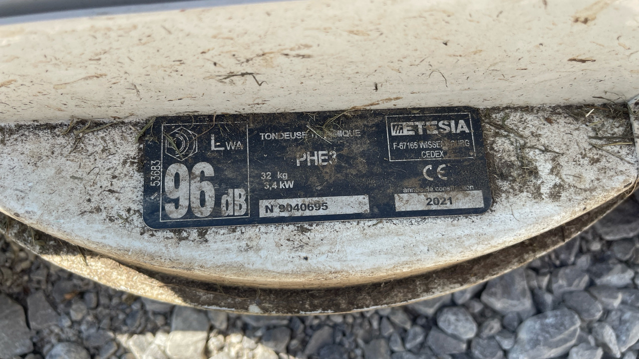 ETESIA PHE3 - Garden mower: picture 5 ETESIA PHE3 - Garden mower: picture 5