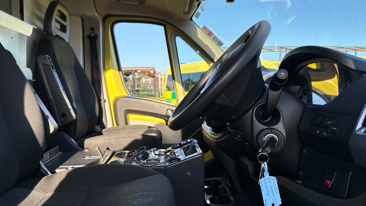 FIAT DUCATO 42 2.3 MULTIJET II - Ambulance: picture 5 FIAT DUCATO 42 2.3 MULTIJET II - Ambulance: picture 5