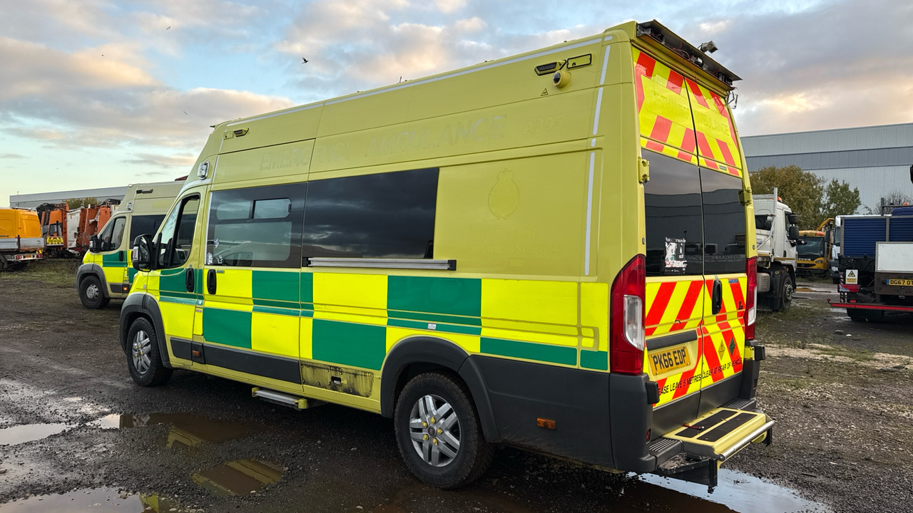 FIAT DUCATO 42 MULTIJET II - Ambulance: picture 3 FIAT DUCATO 42 MULTIJET II - Ambulance: picture 3