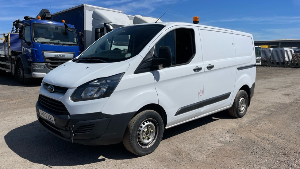 FORD TRANSIT CUSTOM 290 2.0 TDCI 105PS - Panel van: picture 2 FORD TRANSIT CUSTOM 290 2.0 TDCI 105PS - Panel van: picture 2