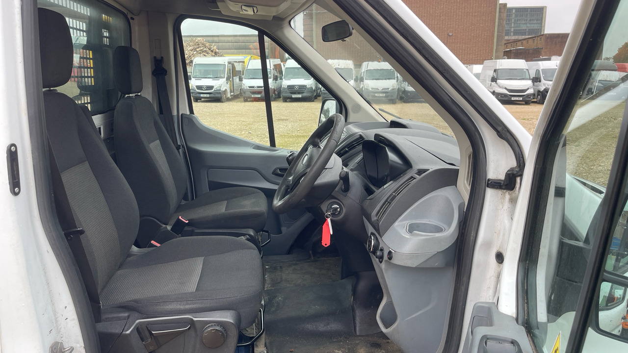 Ford Transit 350 2.2 TDCI 125PS - Open body delivery van: picture 5 Ford Transit 350 2.2 TDCI 125PS - Open body delivery van: picture 5
