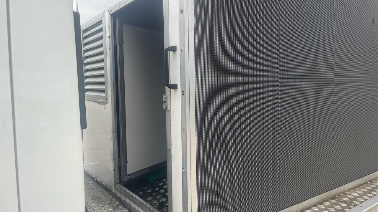 Closed box van ISUZU GRAFTER N35.125: picture 12 Closed box van ISUZU GRAFTER N35.125: picture 12