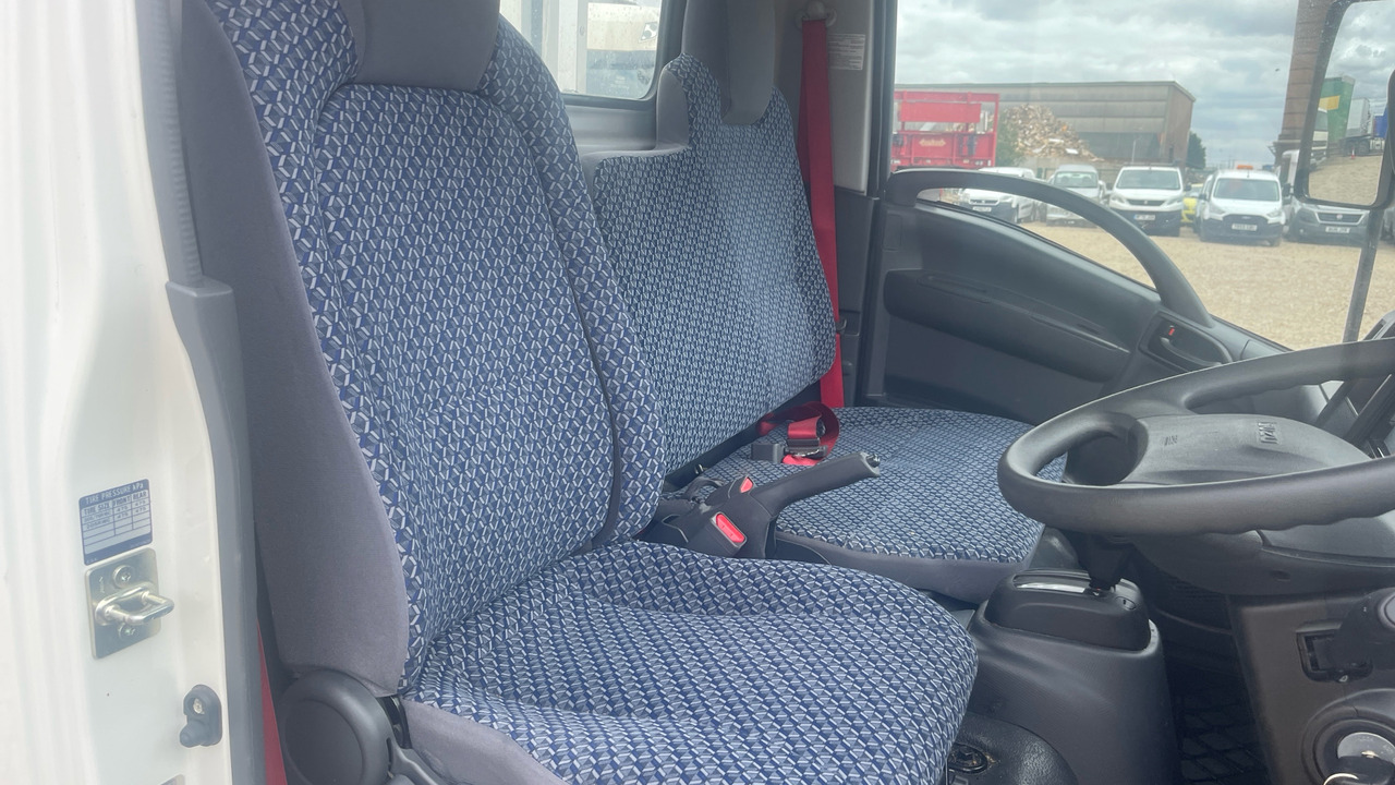 Closed box van ISUZU GRAFTER N35.125: picture 8 Closed box van ISUZU GRAFTER N35.125: picture 8