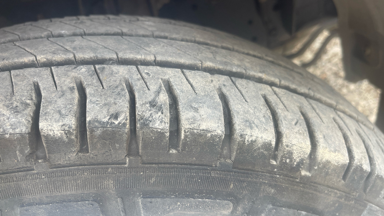 Closed box van ISUZU GRAFTER N35.125: picture 19 Closed box van ISUZU GRAFTER N35.125: picture 19