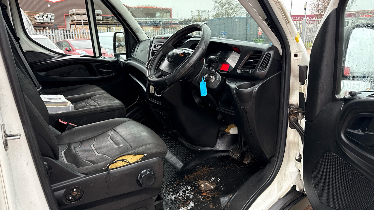 IVECO DAILY 35-130 - Open body delivery van: picture 5 IVECO DAILY 35-130 - Open body delivery van: picture 5